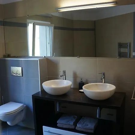 Villa White
